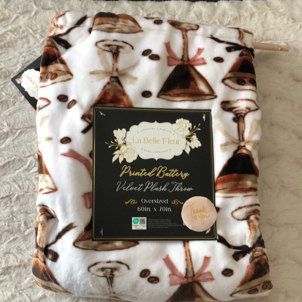 Espresso Martini Plush Throw Blanket - White & Brown Printed
